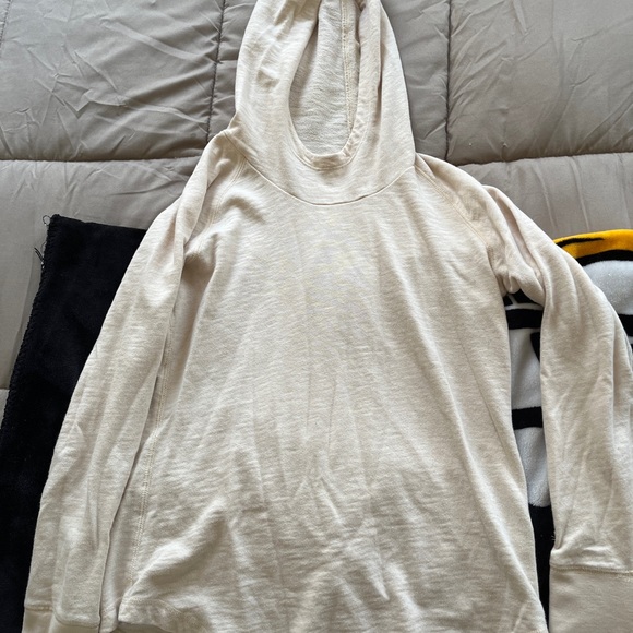 Columbia hooded top - Picture 4 of 9